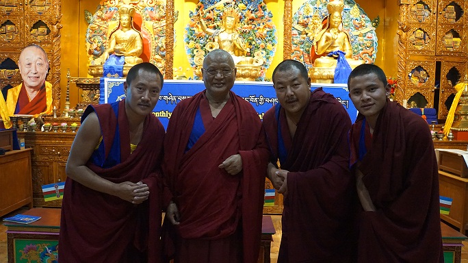 གཡུང་དྲུང་བོན་གྱི་བཤད་སྒྲུབ་འདུས་སྡེའི་ཟླ་རེའི་བགྲོ་གླེང་ལས་བོད་ཆུ་ཡོས་ལོའི་བོད་ཟླ་གསུམ་པའི་བགྲོ་གླེང་།