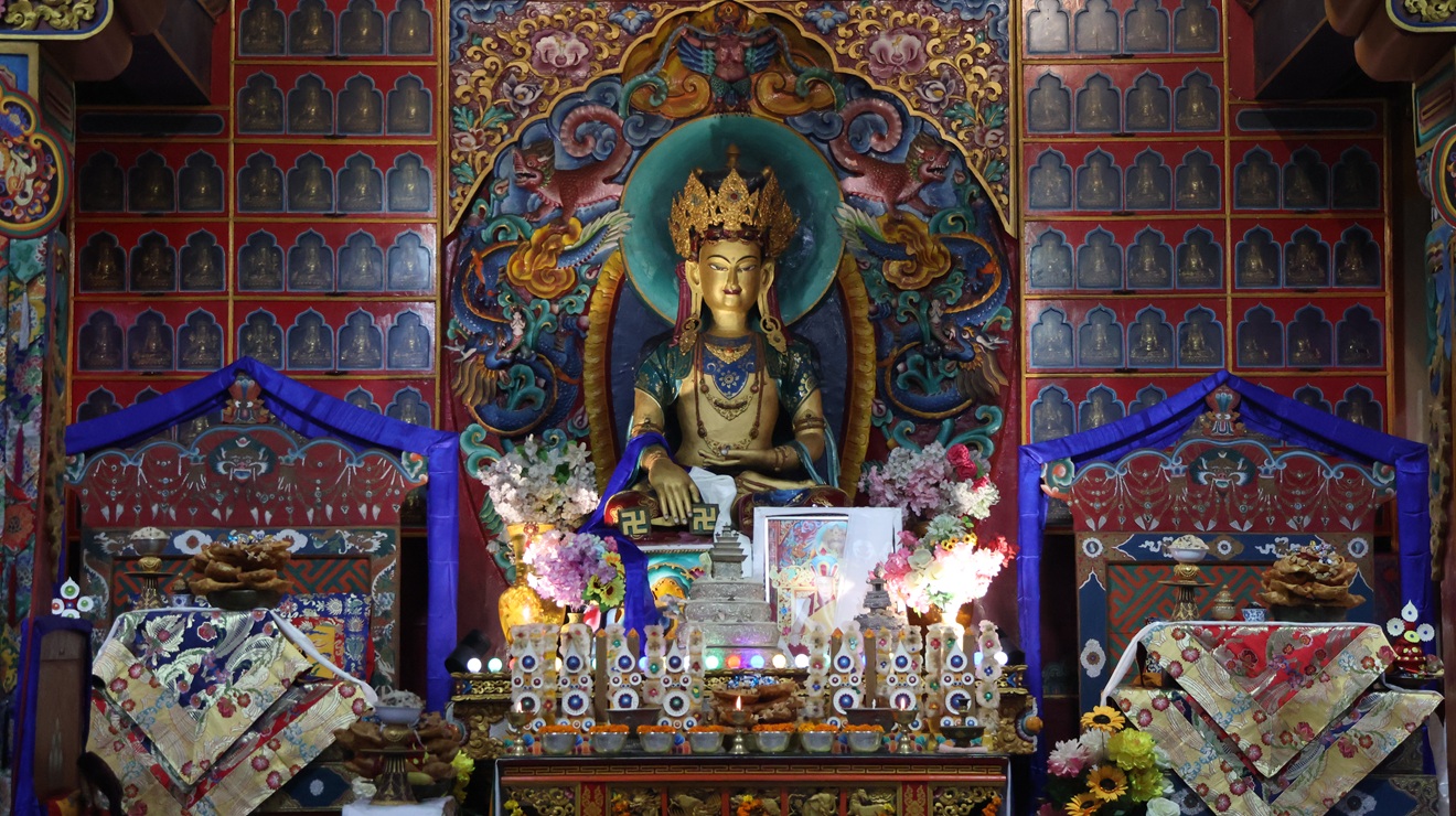 ༧གདན་ས་ཆེན་མོ་དཔལ་གཤེན་བསྟན་སྨན་རིའི་གླིང་གི་བོད་ཤིང་མོ་སྦྲུལ་ལོའི་ལོ་གསར།