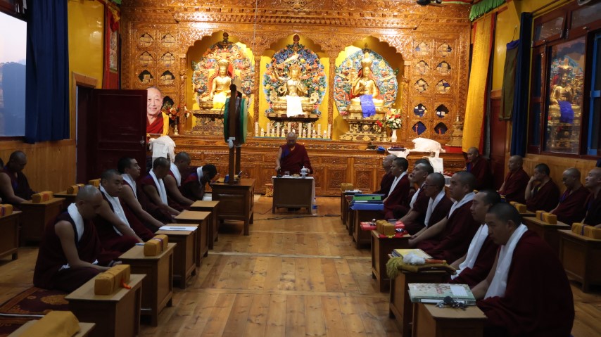 སྐབས་ ༤༥ པ་དང་ ༤༦ པའི་གཡུང་དྲུང་བོན་གྱི་བཤད་སྒྲུབ་འདུས་སྡེའི་རྒྱུན་ལས་གསར་རྙིང་གི་འཕོ་འགྱུར་གྱི་ཚོགས་འདུ་དང་ལས་ཁུར་དབུ་འཛུགས