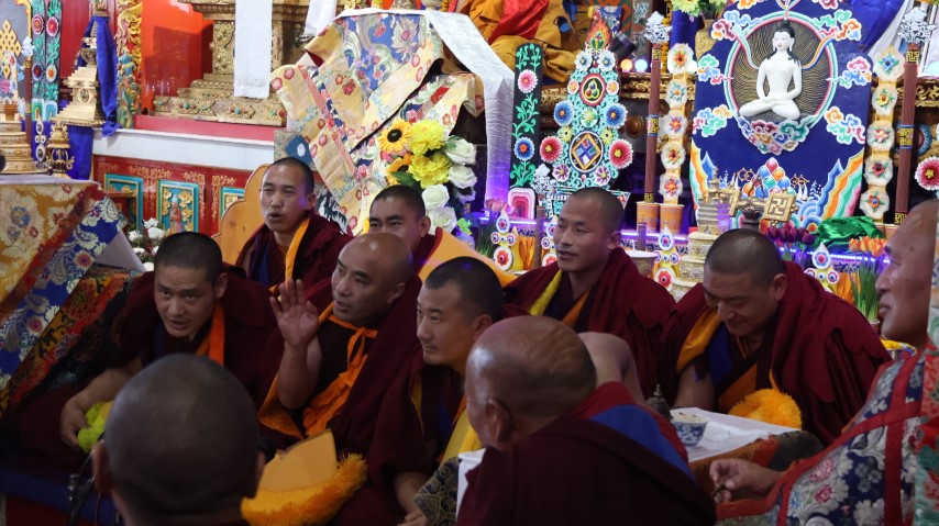 བོན་གྱི་༧གདན་ས་ཆེན་མོ་དཔལ་གཤེན་བསྟན་སྨན་རིའི་གླིང་དུ་སྐབས་ཉེར་༢༣ པའི་དགེ་བཤེས་མཛད་སྒོ་ཉིན་ལྔ་པ་དང་སྟོན་པའི་འཁྲུངས་མཆོད་ཆེན་མོ།